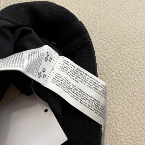 NWT - Desigual Women’s Sports Bra - Size L - Picture 13 of 13